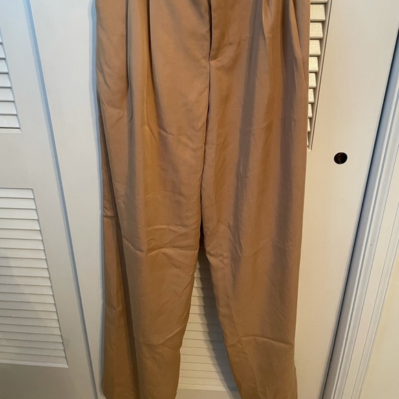 Wide legged Zara pants - Picture 2 of 5
